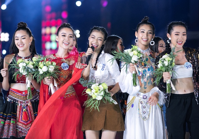Thí sinh Miss World Việt Nam 'đốn tim' khán giả bởi khả năng hát nhạc kịch Disney - Hình 6