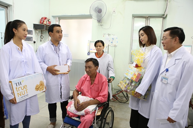 “Bà trùm Hoa hậu” Phạm Kim Dung cùng Đỗ Mỹ Linh hiến tạng cứu người - Hình 10