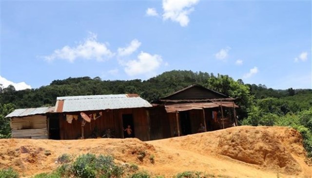 Kon Tum: Hơn 10 năm, người dân 2 làng Kon Năng, Bê Rê, xã Đăk Choong sống lay lắt...? - Hình 1