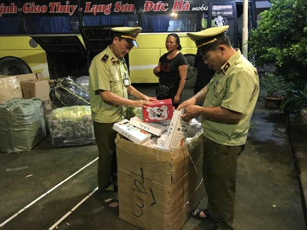 Lạng Sơn: Thu giữ hơn 1.000 bánh trung thu ngọt nhập lậu từ Trung Quốc