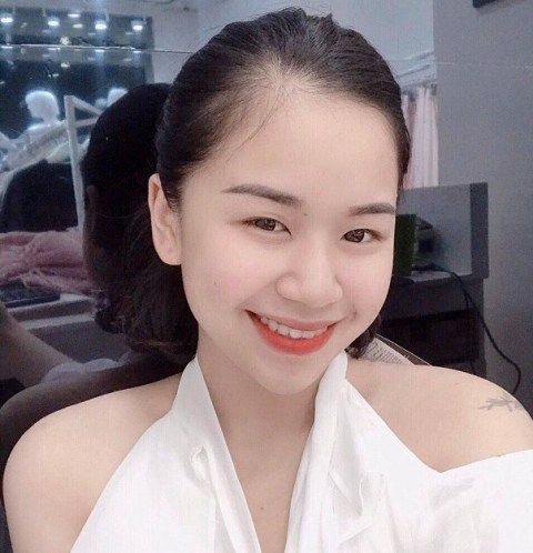 Nghệ An: Bắt “tú bà” 18 tuổi điều hành đường dây gái gọi cao cấp