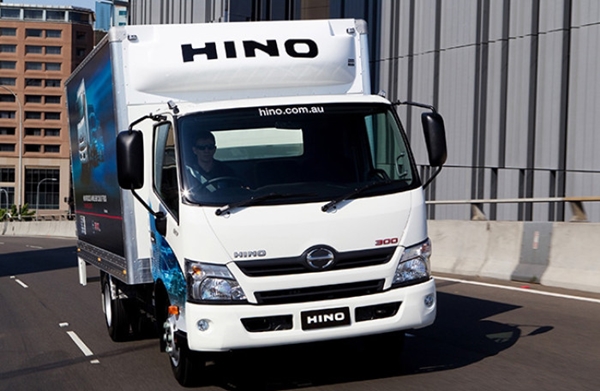 Triệu hồi xe Hino 300 Series tại Việt Nam để thay thế cụm cầu sau