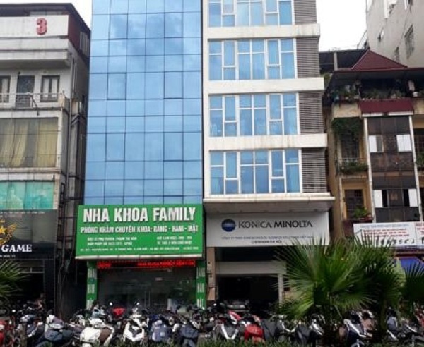 Hệ thống nha khoa Family: Quảng cáo dịch vụ khi chưa được cấp phép?