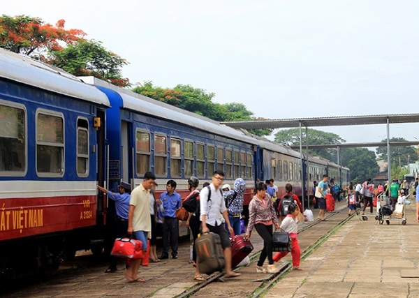 Dịp 2/9, đường sắt huy động thêm hơn 50 chuyến tàu trên các tuyến