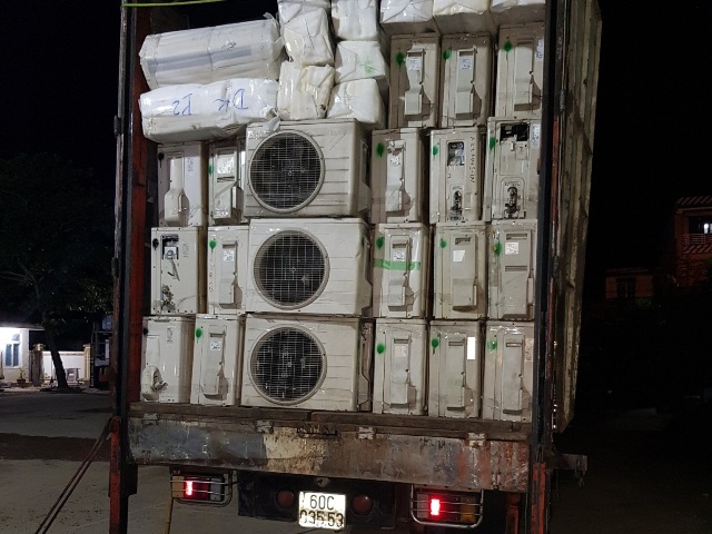 Quảng Bình: Bắt giữ lô hàng điện tử "secondhand" nhập lậu trị giá 500 triệu đồng