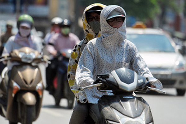 Dự báo thời tiết 12/8: Đầu tuần, nắng nóng gia tăng ở miền Bắc - Hình 1