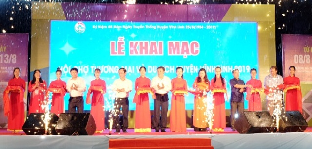 Quảng Trị: Gần 3 vạn lượt khách đến Hội chợ thương mại - du lịch Vĩnh Linh 2019