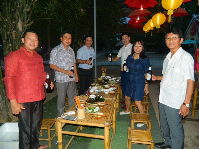 Chợ đêm “Cầu Ngói Thanh Toàn” - điểm du lịch mới của Thừa Thiên Huế - Hình 6