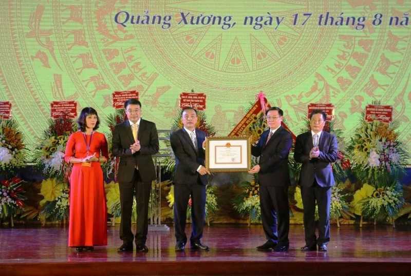 Quảng Xương (Thanh Hóa): Đón bằng công nhận đạt chuẩn nông thôn mới
