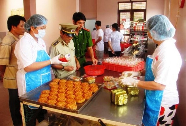 Nghệ An: Thanh tra các cơ sở sản xuất, chế biến, kinh doanh bánh Trung Thu