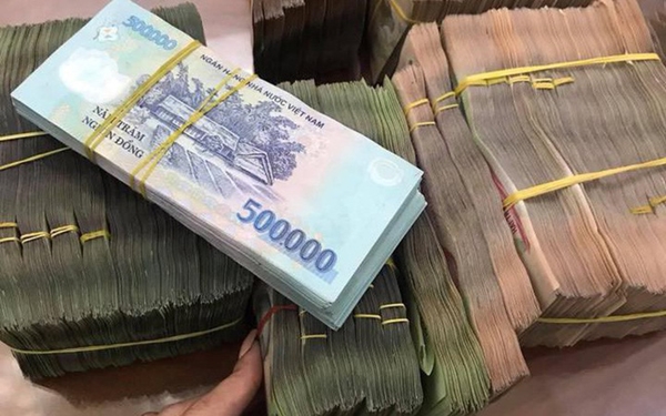 Xuất hiện ngân hàng phát hành chứng chỉ tiền gửi với lãi suất trên 10%/năm