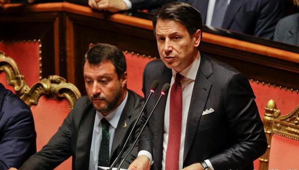 Thủ tướng Italy tuyên bố từ chức