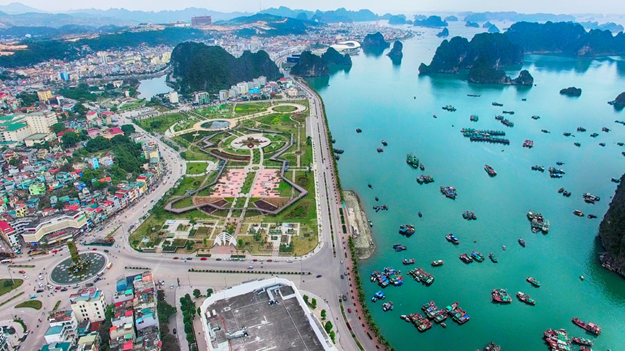Quảng Ninh: Cải thiện môi trường sống, giá bất động sản tăng mạnh - Hình 1