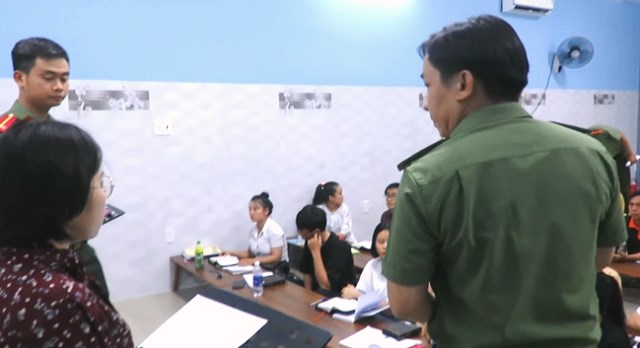 Đà Nẵng: Một trung tâm ngoại ngữ truyền đạo trái phép - Hình 1