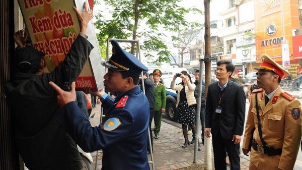 Hà Nội: Ra quân xử lý vi phạm lấn chiếm lòng đường, vỉa hè trước dịp Quốc khánh
