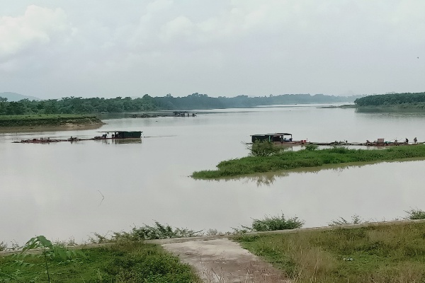 “Cát tặc” lộng hành tại Thiệu Hóa, Thanh Hóa: Người dân bức xúc, chính quyền chưa quyết liệt xử lý?