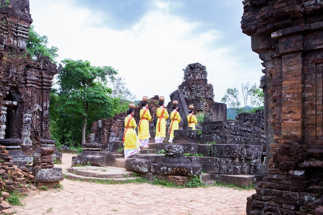 Di t&iacute;ch Mỹ Sơn