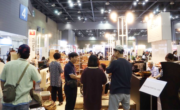 Khu gian h&agrave;ng của Việt Nam tại cuộc triển l&atilde;m
