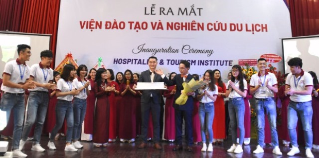 Đà Nẵng: Đại học Duy Tân ra mắt Viện Đào tạo và Nghiên cứu du lịch