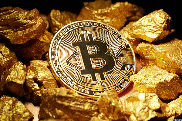 Sau ngày giao dịch đầu tuần ảm đạm, giá bitcoin đã vượt mốc 10.000