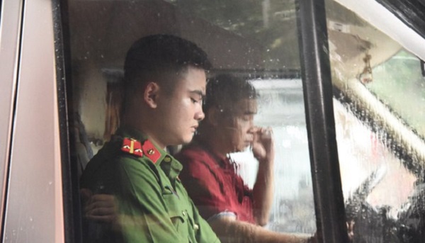 Khởi tố tài xế Phiến vụ bỏ quên học sinh Trường Gateway