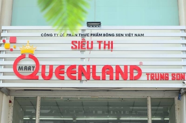 Chuỗi siêu thị Queenland Mart thuộc Công ty CP thực phẩm Bông Sen. Trên trang thông tin, doanh nghiệp này được thành lập vào năm 2014 với ngành nghề kinh doanh chính là kinh doanh hệ thống siêu thị, bán lẻ.