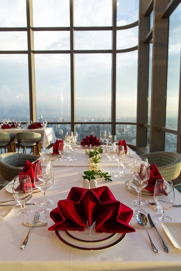 Khoảnh khắc rực sáng từ điểm ngắm pháo hoa đẹp nhất Sài thành