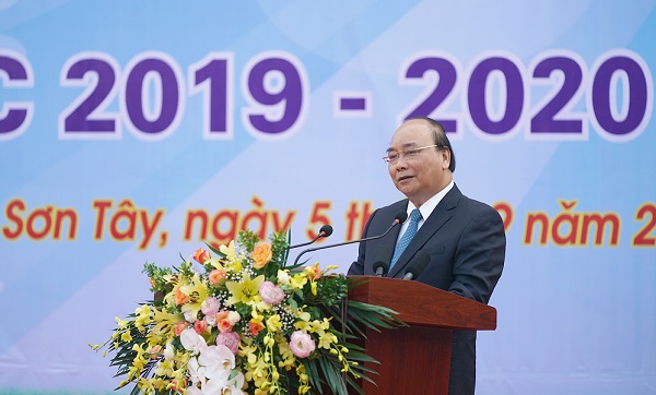 Thủ tướng Nguyễn Xuân Phúc đã dự lễ khai giảng của Trường THPT Sơn Tây