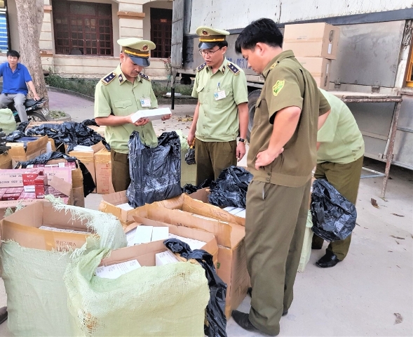 Quảng Bình: Triển khai nhiều biện pháp “tuyên chiến” với hàng lậu