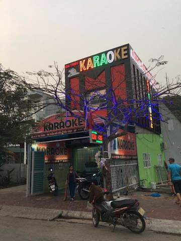 Quán Karaoke Gia Triệu đã 3 lần bị các đối tượng côn đồ đến đập phá, đánh người