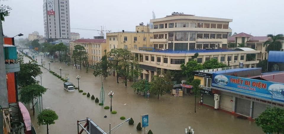 Thiệt hại do mưa lũ là rất lớn, chính quyền và nhân dân cần nâng cao tinh thần phòng, chống lũ lụt, thiên tai
