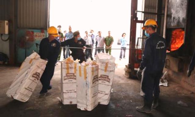 tuieeu hủy tan vật