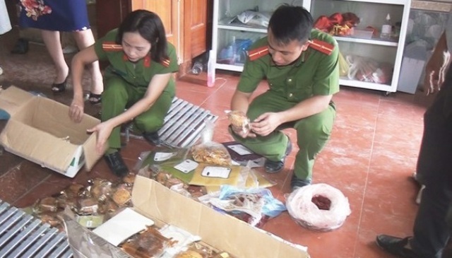 Nghệ An: 153 bánh trung thu “dởm” suýt đến tay người tiêu dùng