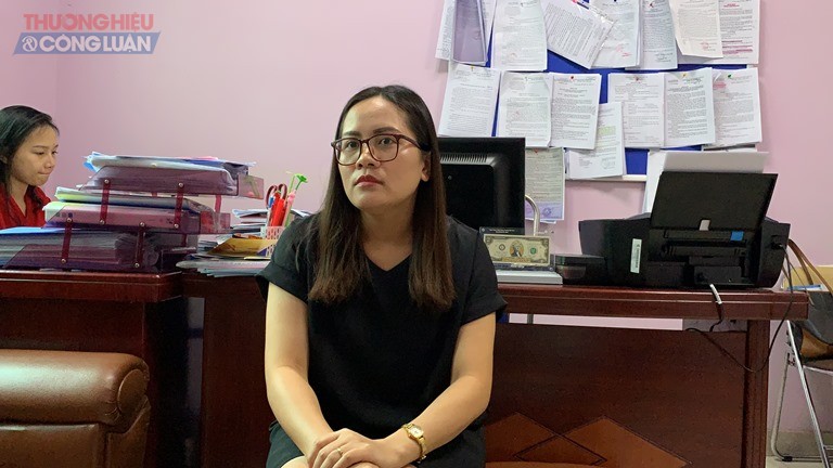 Chị Phạm Thị Nhị trao đổi với PV về sự việc ngày 31/8/2019