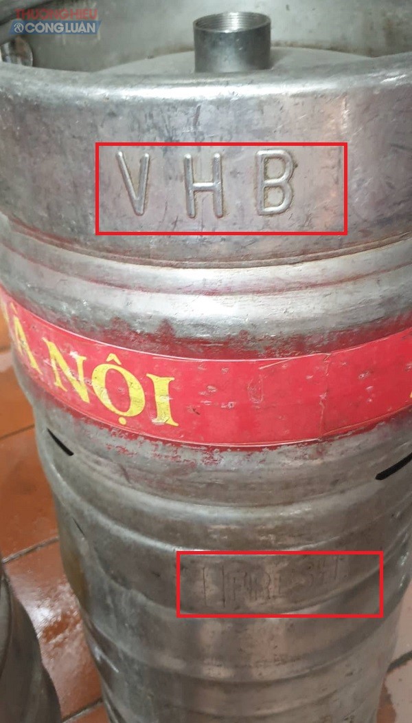 Vỏ bom bia Việt H&agrave;, FRESH Beer được d&ugrave;ng để san chiết bia c&oacute; t&ecirc;n Beer Star H&agrave; Nội tại xưởng sản xuất của c&ocirc;ng ty Đại Việt Ch&acirc;u &Aacute; (Ảnh: H.M)