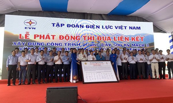 Lễ phát động thi đua liên kết thi công xây dựng công trình truyền tải điện 500 kV (mạch 3) Vũng Áng - Quảng Trạch - Dốc Sỏi - Pleiku 2