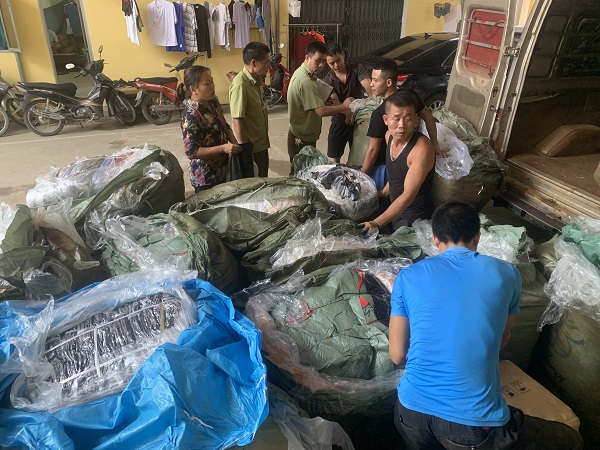 Lạng Sơn liên tiếp bắt giữ các phương tiện vận chuyển hàng hóa nhập lậu