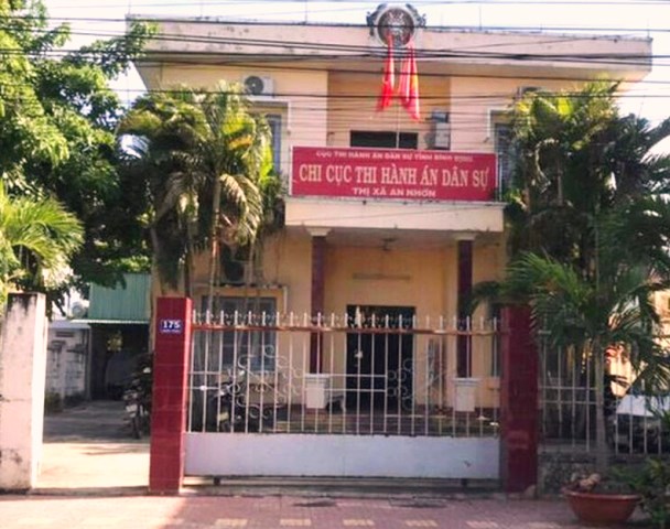 Bình Định: Bắt nguyên chấp hành viên Chi cục Thi hành án thị xã An Nhơn