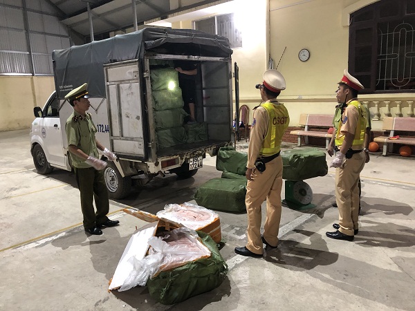 Lạng Sơn: Thu giữ 2.500 kg nầm lợn ôi thối nhập lậu từ Trung Quốc