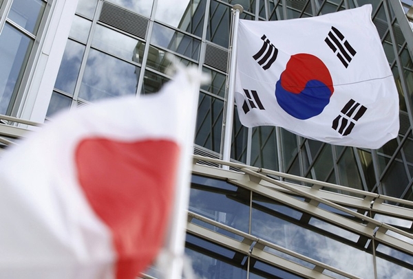Hàn Quốc loại Nhật Bản khỏi danh sách ưu đãi thủ tục xuất khẩu (Ảnh: Reuters)