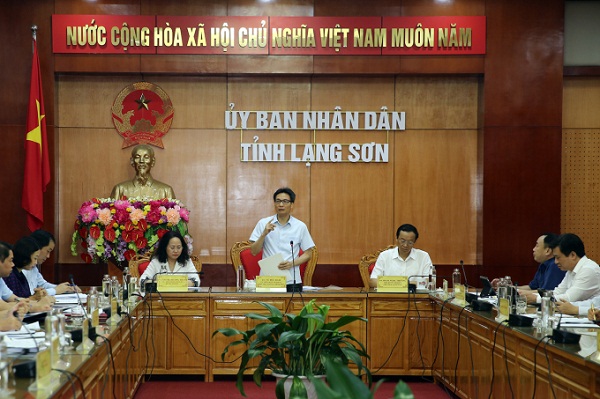 Phó Thủ tướng Chính phủ Vũ Đức Đam phát biểu tại buổi làm việc với lãnh đạo tỉnh Lạng Sơn