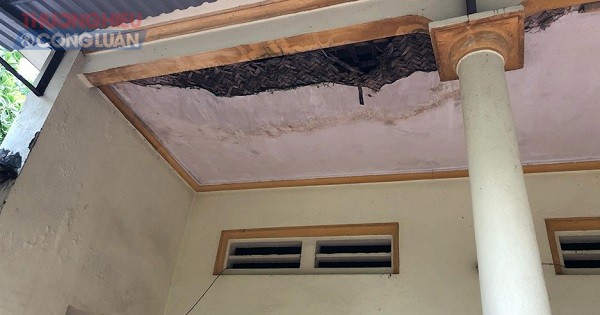 gia đình phải sống trong cảnh ô nhiễm về tiếng ồn, khói bụi, nước thải, chất thải.