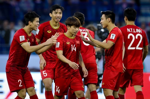 Vòng loại World Cup 2022: HLV Park Hang Seo gọi Mạc Hồng Quân, Huy Toàn trở lại