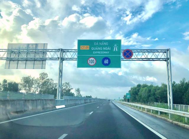 Cao tốc Đà Nẵng-Quảng Ngãi: Xuất hiện “ổ trâu” sau vài trận mưa