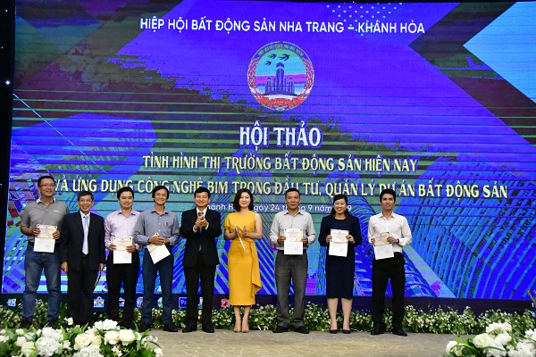 Hiệp hộ BĐS Nha Trang- Khánh Hòa kết nạp hội viên mới