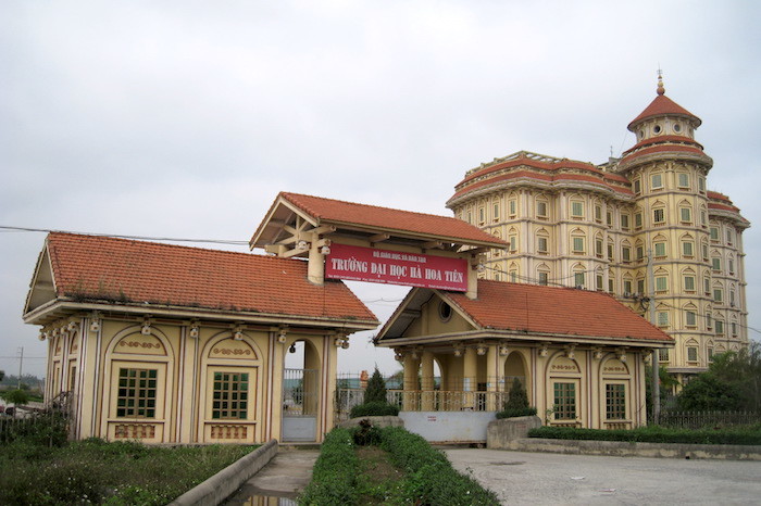 Theo Cục Thuế tỉnh Hà Nam, kể từ khi thành lập Trường Đại học Hà Hoa Tiên chưa thực hiện nộp tiền thuê đất với ngân sách Nhà nước.