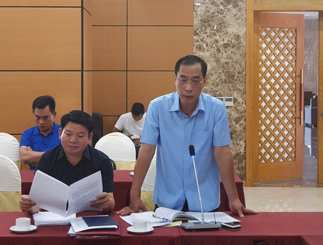 Ông Trần Quang Trung - Phó cục trưởng Cục Hải Quan Quảng Ninh thông tin tại hội nghị.