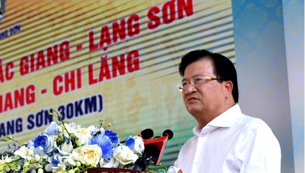 Phó Thủ tướng Chính phủ Trịnh Đình Dũng phát biểu tại buổi lễ