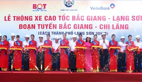 Phó thủ tướng Trịnh Đình Dũng dự Lễ thông xe tuyến cao tốc Bắc Giang – Lạng Sơn