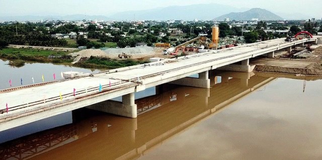 c&ocirc;ng tr&igrave;nh trọng đioeẻm